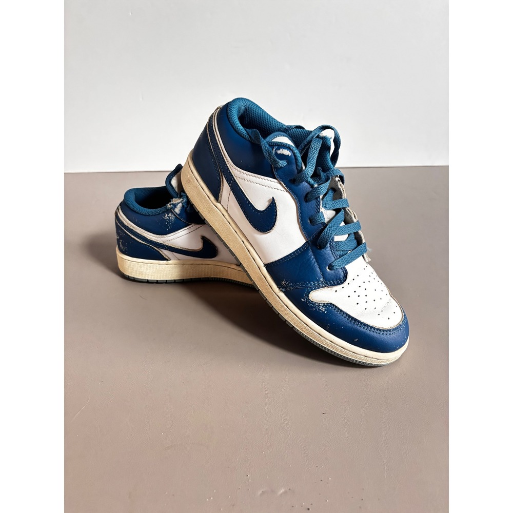 Air Jordan 1 Low White‎ Blue Sneakers Youth Size 7Y Womens 8.5 - Picture 10 of 10